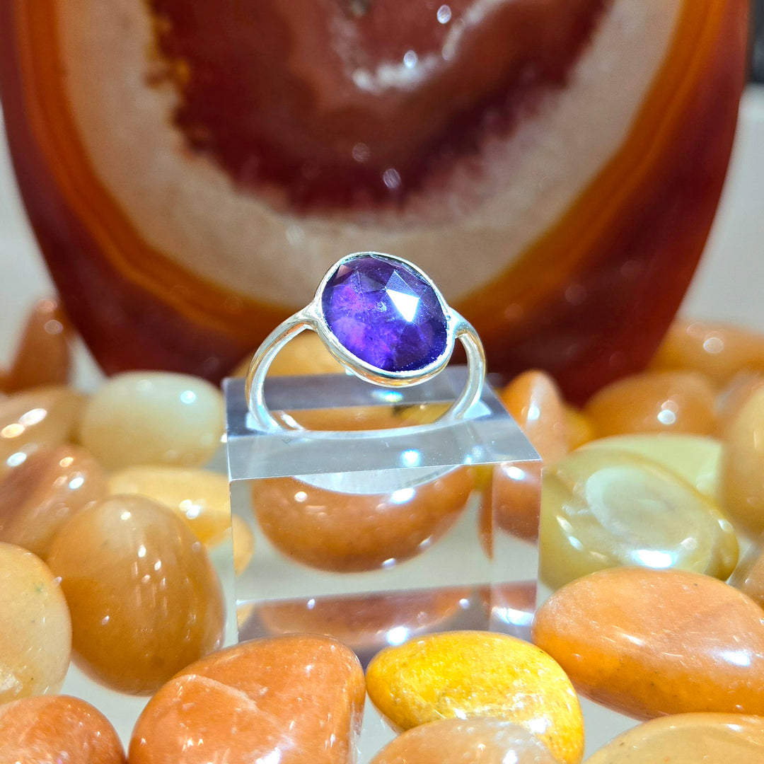 Amethyst Silver 925 Ring - Faceted Flat