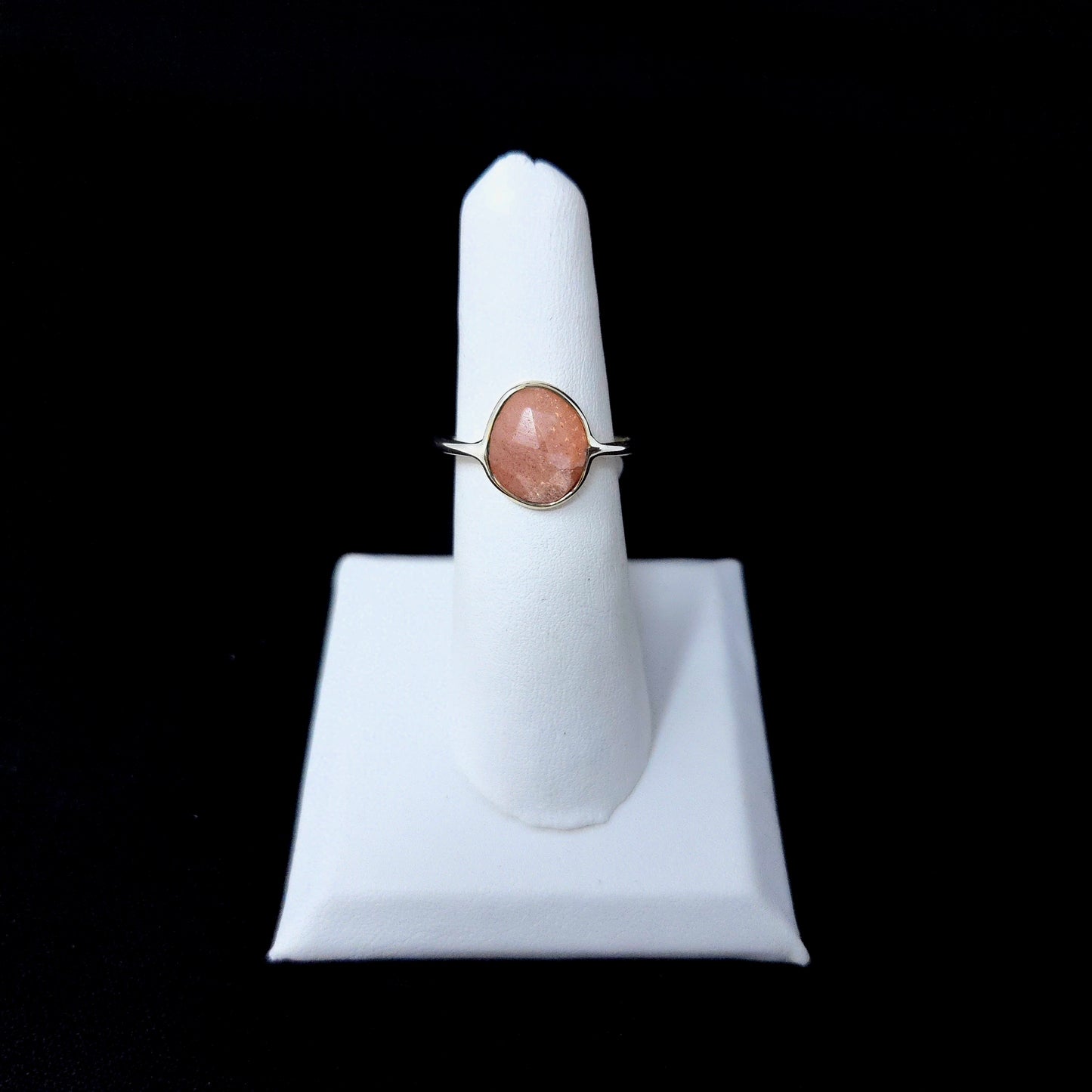 925 Peach Moonstone Silver Ring-Faceted Flat