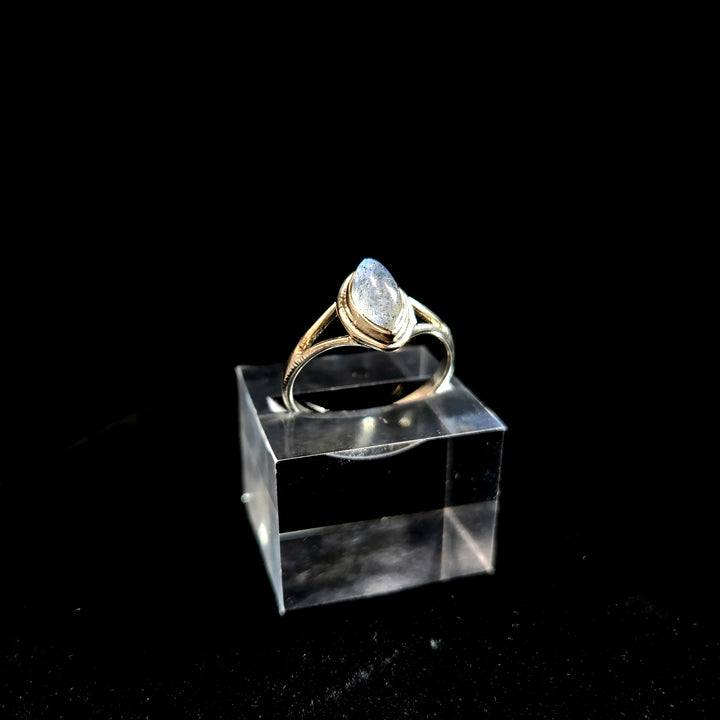 Labradorite Sterling Silver Ring