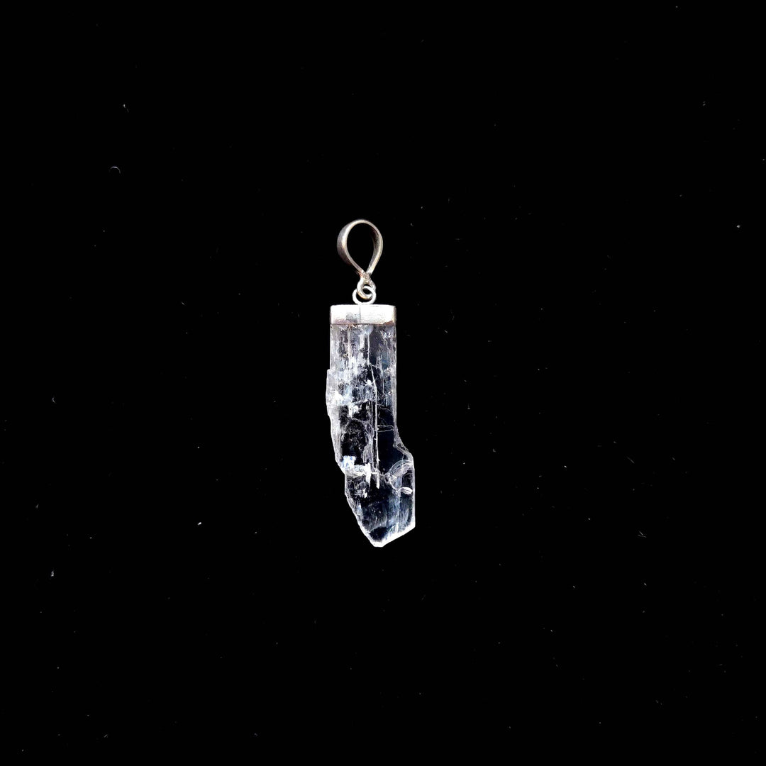 Faden Quartz Sterling Silver Pendant | The Harmony Store Pendant