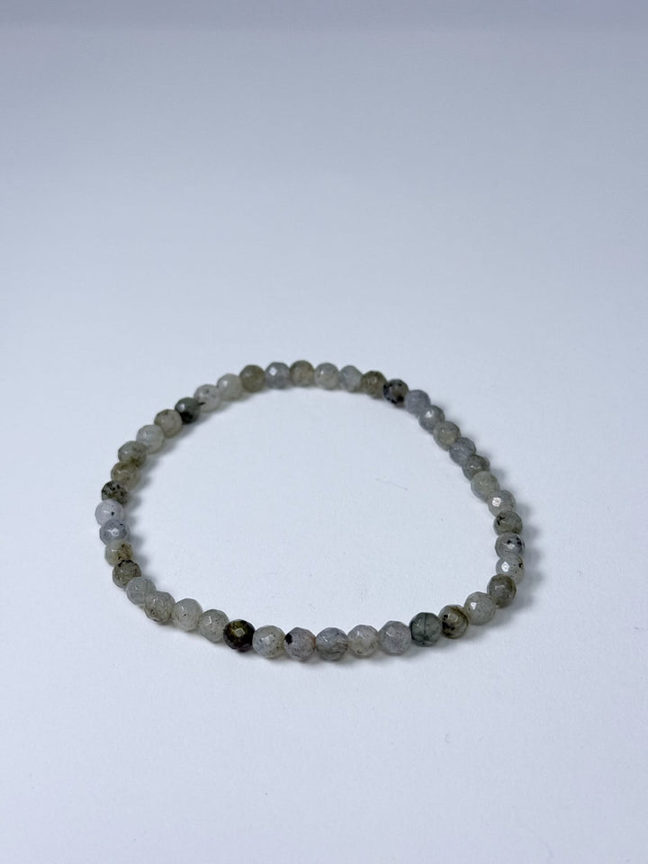 Labradorite Bracelet | Iridescent Flash | Harmony Store Bracelet