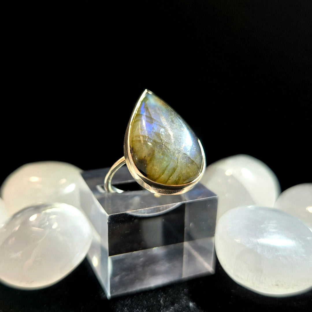 Labradorite Smooth Medium 925 Ring | The Harmony Store Ring