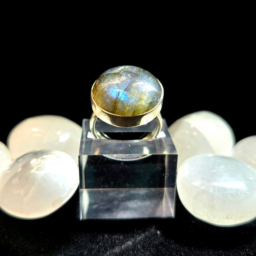Labradorite Smooth Medium 925 Ring | The Harmony Store Ring