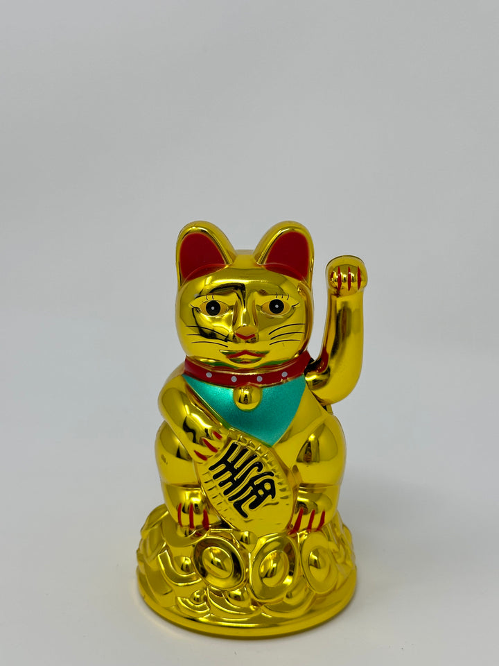 Maneki Neko Gold Lucky Cat Battery | The Harmony Store Home Decor