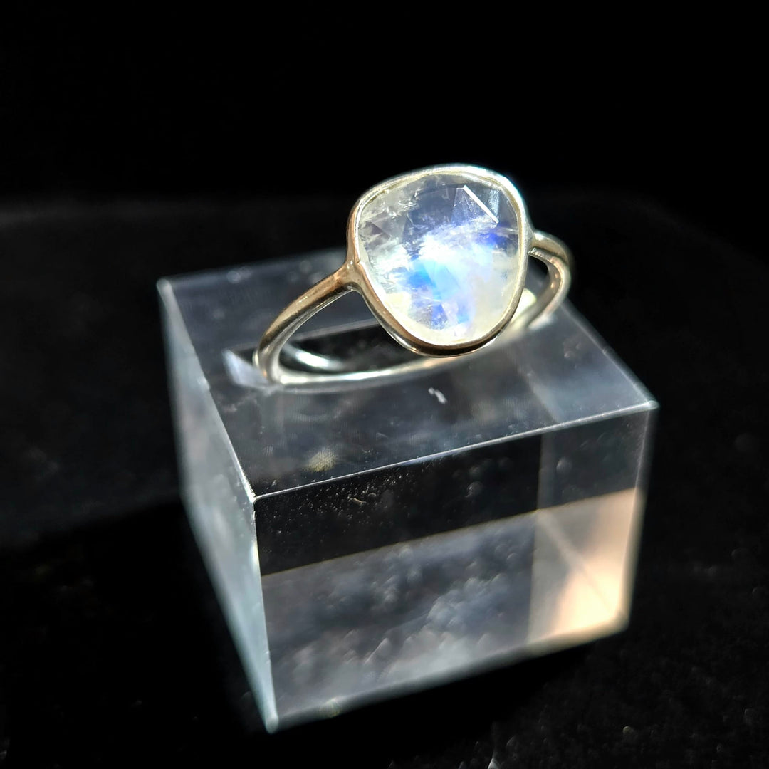 Moonstone Flat Faceted 925 Ring Medium | The Harmony Store Ring