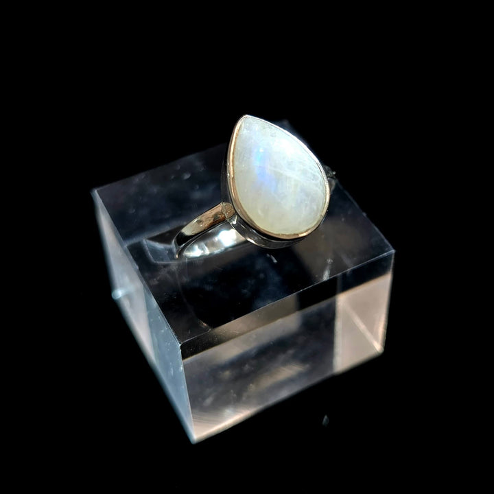Moonstone Smooth 925 Silver Ring Medium | The Harmony Store Ring