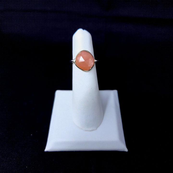 Peach Moonstone Flat Faceted 925 Ring | The Harmony Store Ring