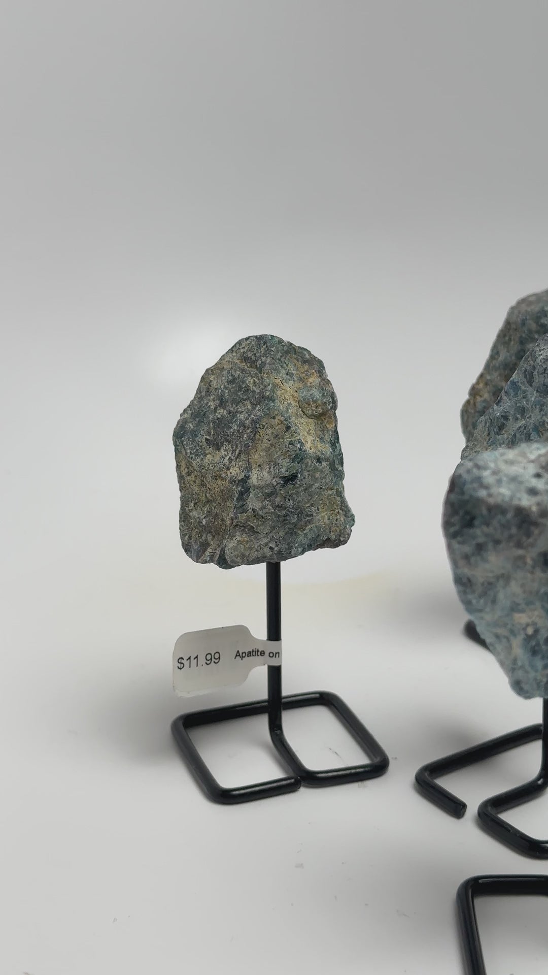 Apatite Mini Pin