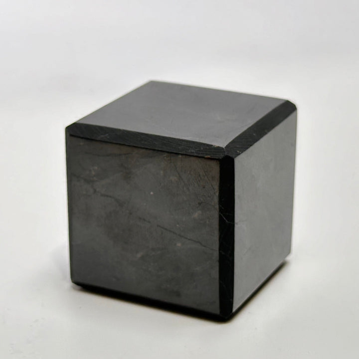 Shungite-Cube : 4cm - 2" - The Harmony Store